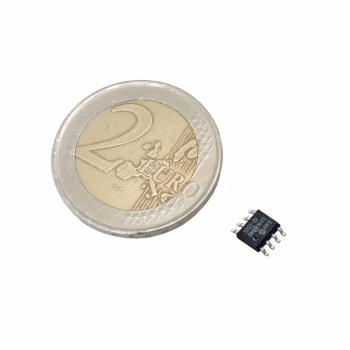 Analog to digital converter IC MCP3201 SOP8 package