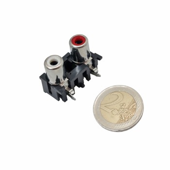 2 RCA female sockets