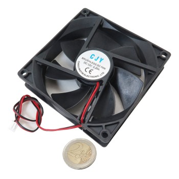 12V Brushless Fan 90 x 25 mm