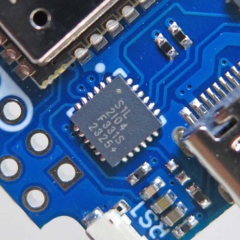 WeMos Mini D1 Development Board with ESP-WROOM-32 Core and Built-in Bluetooth / Wi-Fi